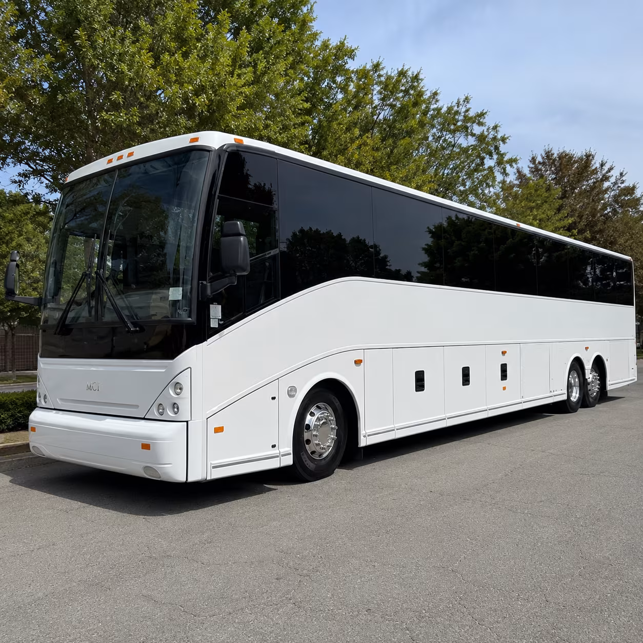 farmington hills bus rental service area